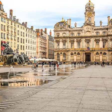 Ferienwohnung Le Calme Et Cosy Avec Parking Gratuit Lyon Exterior foto